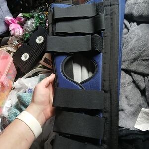 universal knee immobilizer brace